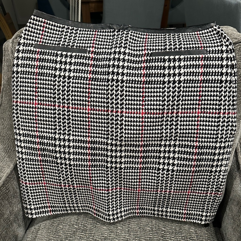 Talbots Houndstooth Pencil Skirt